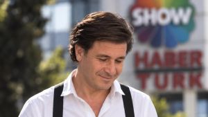 Bu kez sorular benden! Ekranın muzip habercisi Murat Dada ile keyifli bir hatıra