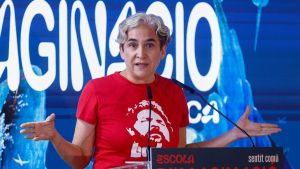 Colau, sobre quién liderará Frente Amplio: 