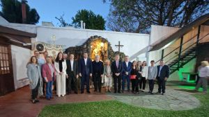 La gira americana del presidente asturiano llega a Uruguay: Barbón en el país donde se aplaude al atardecer