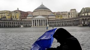 Meteo Campania, temporali in arrivo: allerta Gialla dalle 16 fino al pomeriggio di domani