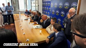 Vannacci, ecco chi lo sostiene in Campania. Slogan e parole d'ordine: «Ordine, sicurezza, Patria, remigrazione»