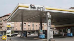 Gasolio, finisce lo sconto fiscale: il tetto Eni sale a 2,25 euro al litro