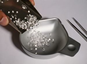 Un diamante non è più per sempre: Ecco perché il mercato è in profonda crisi