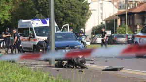 Cremona, scontro frontale con un camion vicino all’aeroporto: motociclista di 64 anni perde la vita
