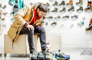 Man uses ‘garbage’ shoes to explain troubling economic trend for middle-class Americans