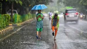 Karnataka weather: Rain and thunderstorms likely in several districts, yellow alert issued