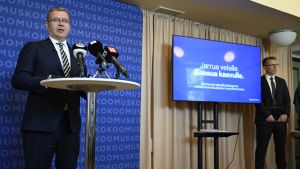 Politiikka | Lindtman: Orpon eläketemppu on mahdoton yhtälö