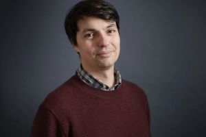 Alors que, depuis quelques semaines, pro-IA et défenseurs de l’expression humaine dans l’art et la littérature s’écharpent sur les plateaux télévisés ou par tribunes interposées, Jean de Saint-Cheron dénonce les arguments fallacieux qui relativisent la gravité de ce que nous vivons.