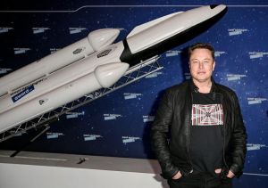 SpaceX Shares Hover Near $171 After A $135 IPO As Analysts Split On Whether The Stock Is Still Cheap