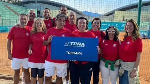 La legge della vittoria agli Italiani sui campi in terra rossa. Tc Costa Azzurra al top. Master Misto fa il bis