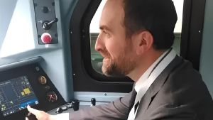 La svolta del direttore generale. Trenord, operazione anno zero: De Santis cambia quattro manager