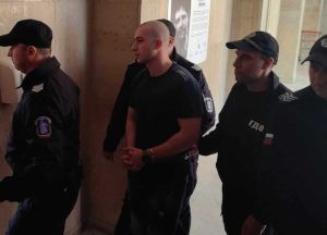 Полицаите взели първата проба, оневиняваща Никола Бургазлиев, били без боди камери. Грози ги уволнение!
