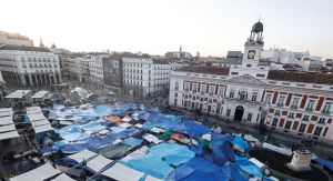 Sánchez attacca la proprietà e Schlein lo difende