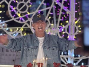 I 60 anni di Franco Ricciardi, festa a Casoria con amici e colleghi