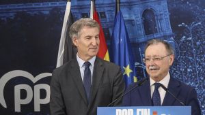 Feijóo arranca su precampaña en Ceuta reiterando que hubiese 