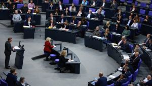 Zeleni i Levica pitaju nemačku vladu zašto gledaju kroz prste vlastima Srbije