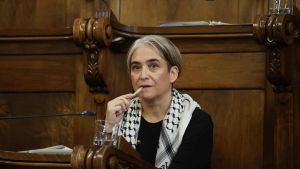 Los Comuns enfrían la propuesta de Más Madrid para que Colau sea candidata porque no es un 