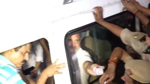 ‘You’re doing good work: Rahul hands out water bottles to Delhi Police after detention | Video