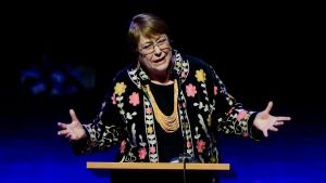 “Yo creo que sí”: El rápido salto de Bachelet a la lista de presidenciables tras su derrota en la ONU
