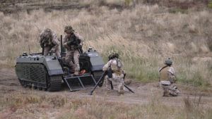 Autofabrikanten zoeken redding bij defensie. Maar de voordelen zijn nog lang niet duidelijk