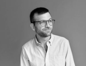 Tomás Downey y la torsión de la realidad