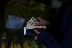 Market considers economy in recession as it curtails 2026 growth prospects