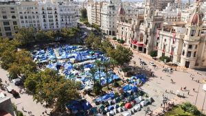 La plaza Nou d’Octubre