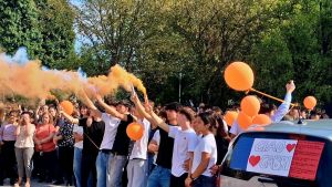 Addio Gabriele Pennati, morto in un incidente in moto: tutto il liceo Fermi si ferma per l’ultimo saluto