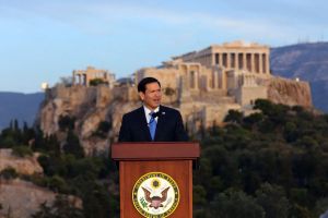 Rubio vante le colonialisme en Europe, l’Espagne en deuil, Samsung annonce des profits records… Notre récap de l’actualité internationale
