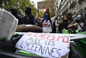 Toujours plus de diplômés du supérieur… mais pour quoi faire ?
