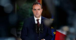 Face au mouvement lycéen, un zeste d’empathie chez Lecornu mais toujours pas de geste concret