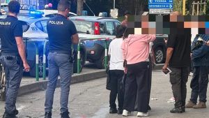 Aggredito a bottigliate, revocato il permesso di soggiorno al ristoratore cinese: «Siamo noi le vittime»