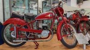 MV Agusta, 80 anni dalla prima vittoria: a Cascina Costa rivive la leggenda della MV 98