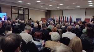 Izborni presek ukratko: Do glasanja 17 dana, SL se ne izjašnjava o koalicijama