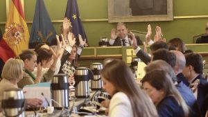 Oviedo aprueba congelar los impuestos por segundo año consecutivo entre las críticas de la oposición