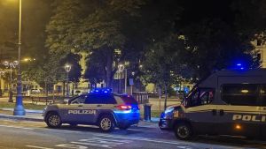 Associazioni umanitarie minacciate da un gruppo di migranti a Trieste: hanno lasciato piazza della Libertà
