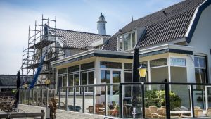 Eigenaar moet hotel Duinzicht op Schiermonnikoog overdragen aan koper, die het pand wil opknippen