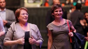 Candidatura presidencial: Tohá se cruza a Bachelet y se convierte en la primera voz crítica en la izquierda Por Manuel Izquierdo 8 Oct. 2026, 2:34 pm 4 min Compartir