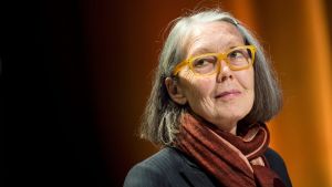 I versi difficili e selettivi di Anne Carson, premio Nobel per la Letteratura
