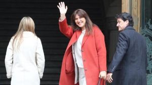 Laura Borràs torna al col·le