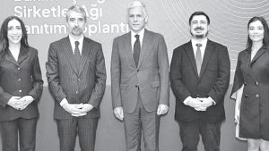 Bize kadınlar bakıyor, gerisi yalan!