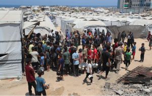 How much aid is the Australian government giving to Palestine?
