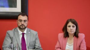 Adriana Lastra encabezará la lista al Congreso del PSOE por decisión directa de Barbón, lo que genera críticas entre sectores de la militancia