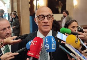 Oliu niega que las elecciones hayan incidido en la entrada de BPCE en Sabadell: «No tiene importancia»