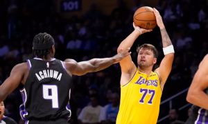 Dončić s 23 točkami popeljal Lakerse do zmage nad Sacramento Kings