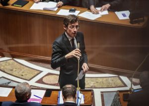 « Bricolage », « réquisitoire contre le macronisme », « première victoire »… Face aux annonces d’Édouard Geffray, les syndicats appellent à amplifier la mobilisation