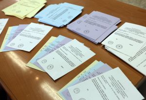 (JAVNO PISMO) Ne štirikrat za, ne štirikrat proti, štirikrat premisli