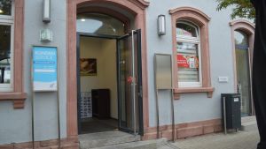 Überraschende Wendung: Nach Raubüberfällen in Tiengen und Waldshut stellt sich ein Mann der Polizei