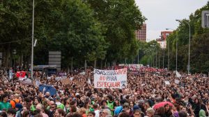 Las calles y las urnas