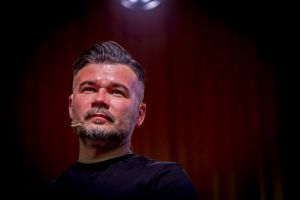 Rufián com a boc expiatori